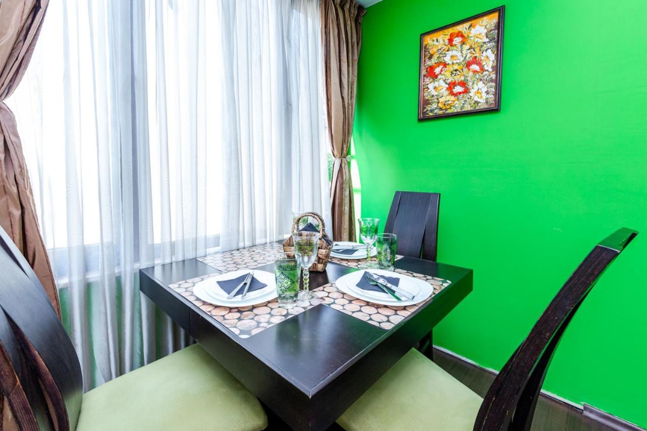 The Green Apartment - Free Parking Sofia Exteriör bild